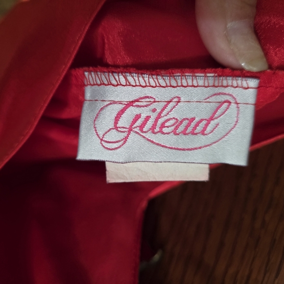 Red satin look nightgown and half robe. - Picture 3 of 9